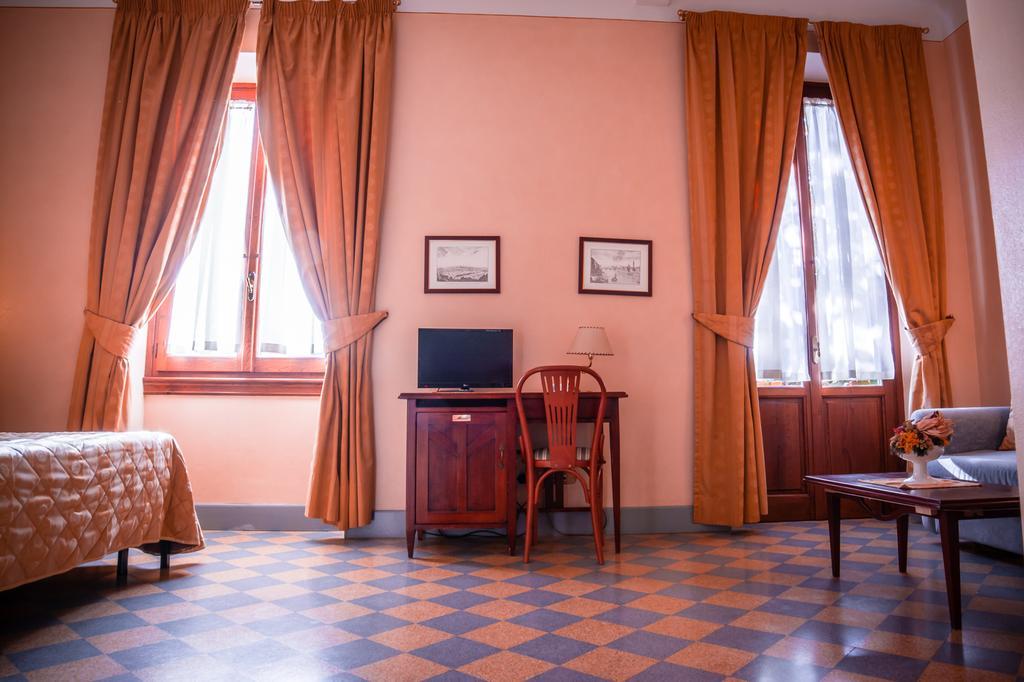Hotel Della Robbia Флоренція Екстер'єр фото