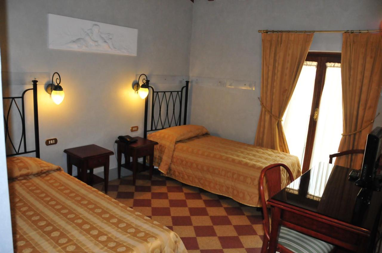 Hotel Della Robbia Флоренція Екстер'єр фото